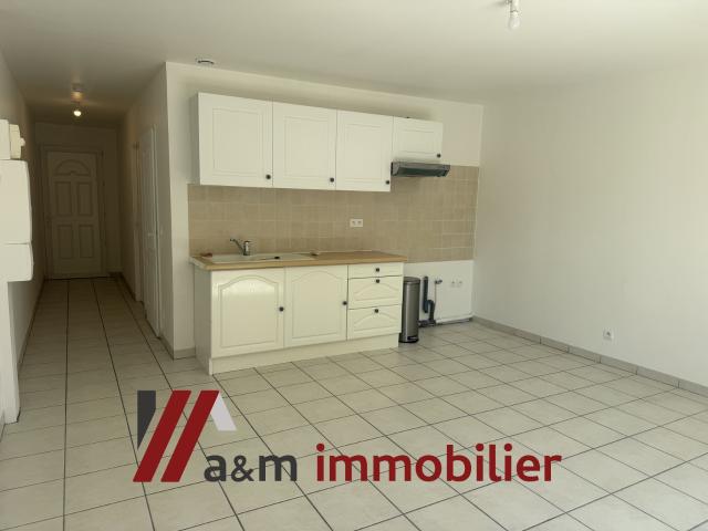 Appartement T2 avec terrasse et 2 places de parking