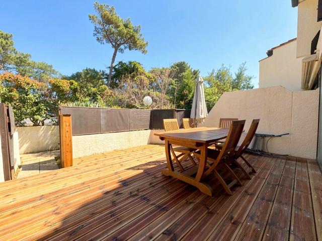 Appartement T2 avec terrasse 20 m2, piscine, parking au cœur du Cap Ferret