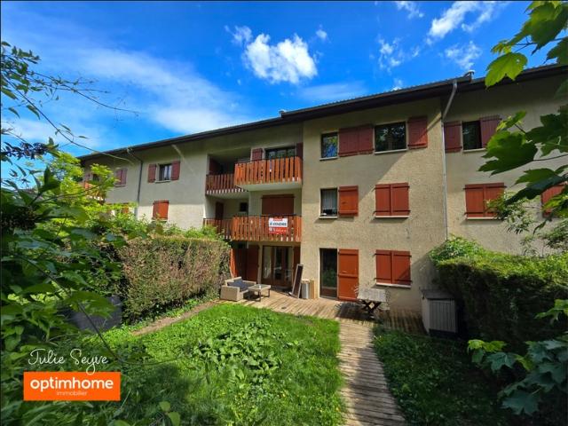 Appartement T2 avec un balcon une cave et deux places de parking – Gex centre