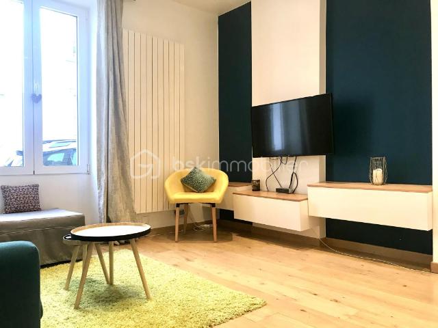 Appartement T2 Batignolles rénové