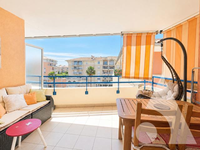 Appartement T2 BIS d'env. 46m² env. PORT FREJUS II AVEC GARAGE