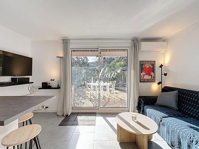 Appartement T2 cabine 35m² rénové avec piscine Les Terrasses. 35m² Le Lavandou