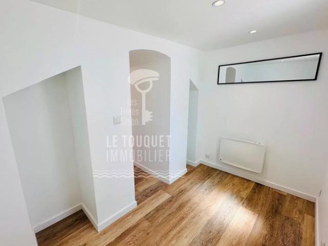 Appartement T2 + cabine entièrement rénové en plein Coeur du touquet