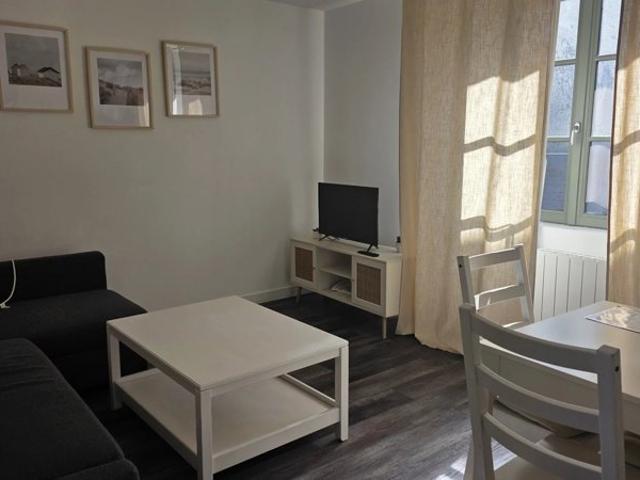 APPARTEMENT T1 PARKING CENTRE DINAN EN EXCLUSIVITE