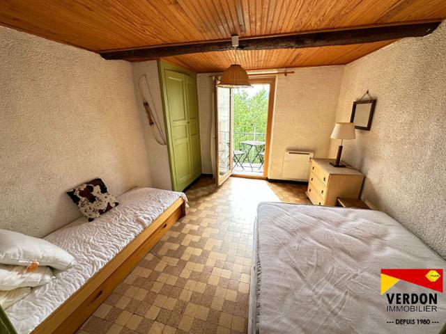 Appartement t2 centre village saint andre les alpes