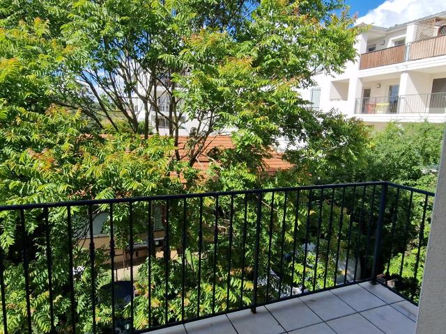 Appartement T2 centre ville Jassans 65m² Jassans Riottier