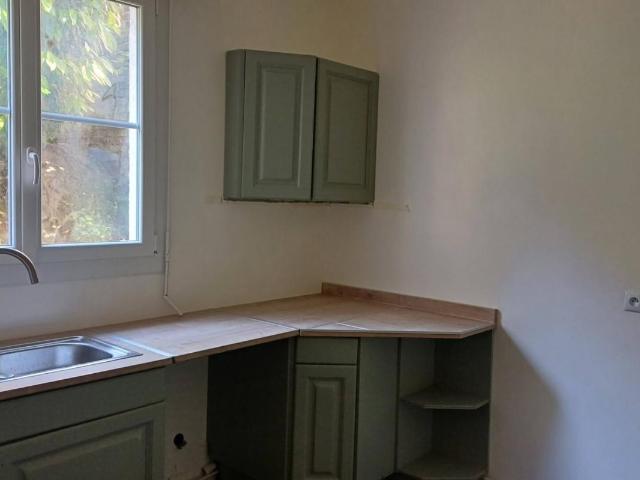 APPARTEMENT T2 CENTRE VILLE NOYON