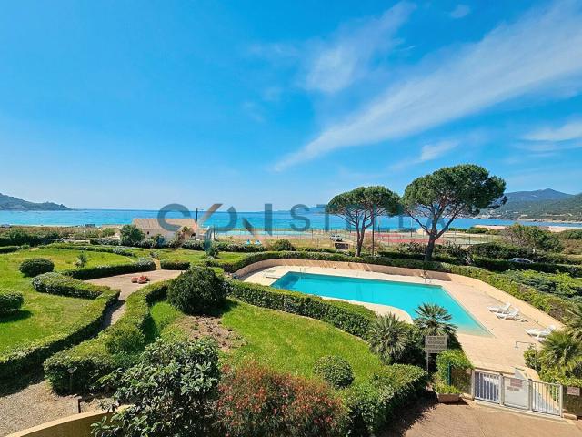 Appartement T1 Bis dans résidence bord de mer avec piscine