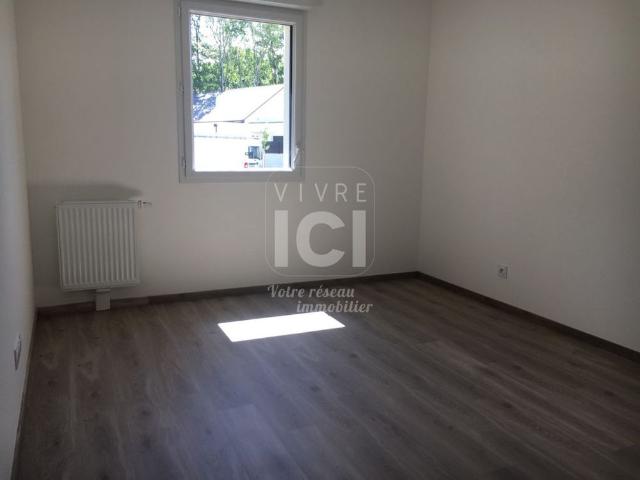 Appartement T2 de 43.13mï¿½ avec terrasse + stationnement Centre ville TREILLIERES