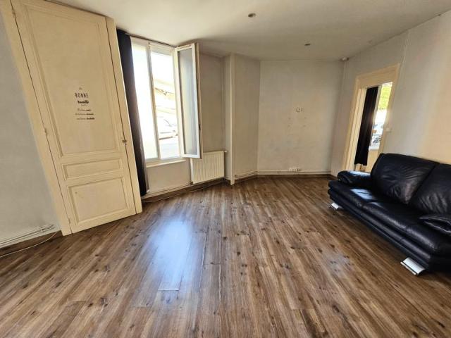 APPARTEMENT T2 de 43 m2 66 000 euros