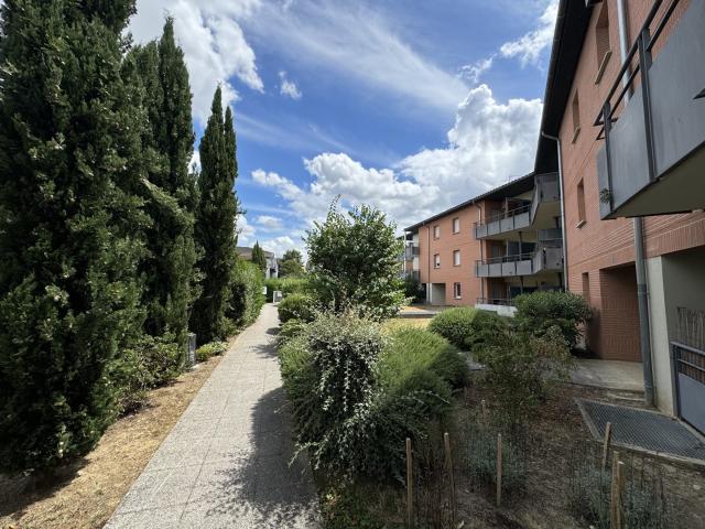 APPARTEMENT T2 de 44 M2 avec 2 PK à Vendre 31270 VILLENEUVE TOLOSANE