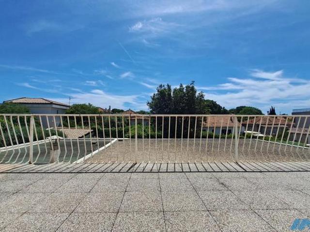 Appartement T2 45,63 m² et terrasse 23m2 13008 MARSEILLE