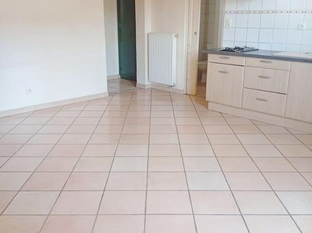 Appartement T2 de 45 m² situé à Pamiers, dans un quartier calme au sein d’un immeuble sécurisé