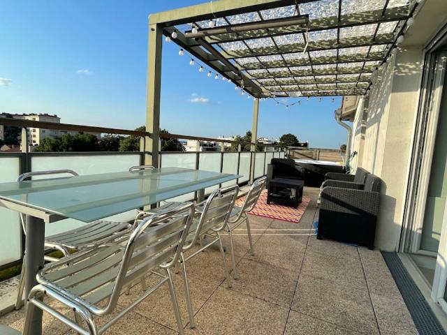 Appartement T2 de 45m² avec terrasse et parking Nous Contacter