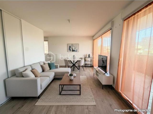 Appartement T2 de 50 m² à Vezin le Coquet Balcon et parking