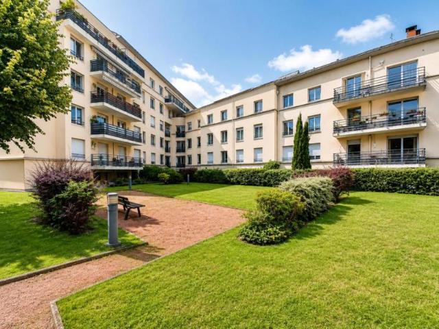 APPARTEMENT T2 DE 50m2 RESIDENCE RECENTE SAXE GAMBETTA