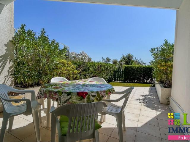APPARTEMENT T2 DE 50M² EN REZ DE JARDIN PISCINE ET GARAGE