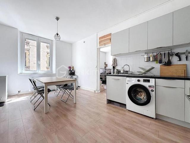 Appartement T2 de 51,24m2 au DERNIER ÉTAGE + cave
