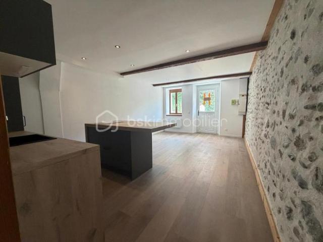 Appartement T2 de 51 m² balcon et grande cave