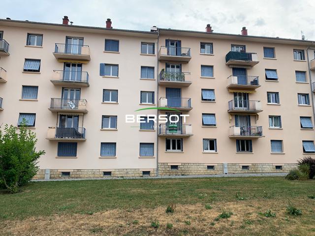 Appartement T2 de 59 m2 avec grand séjour, balcon, parking et cave à Pontarlier ? Exclusivité Bersot Immobilier