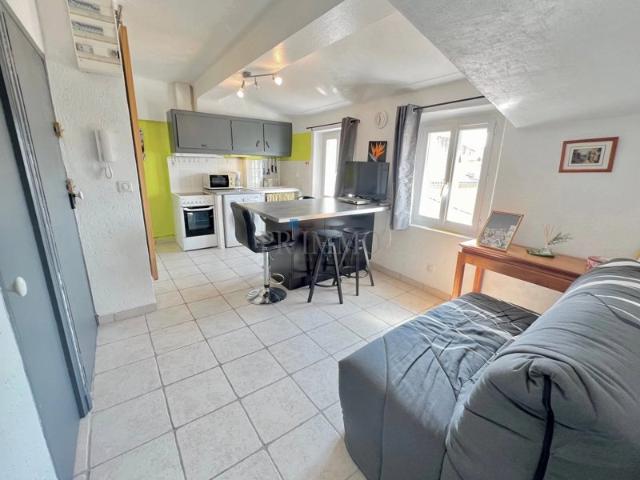 Appartement T2 de 31m2 Centre historique de Fréjus Dernier é