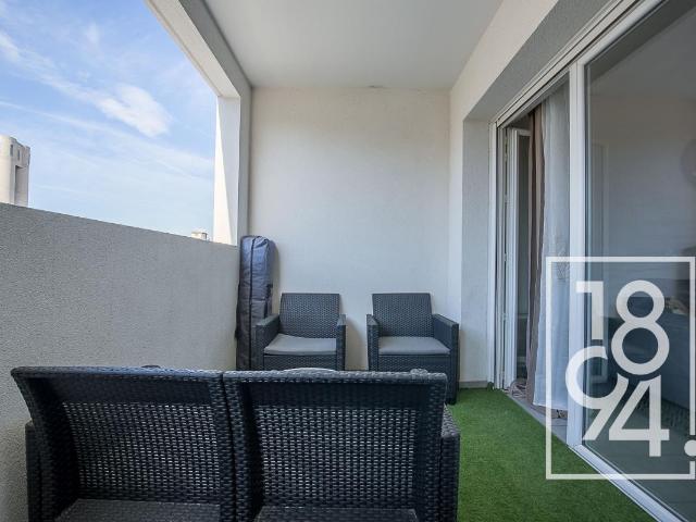Appartement T2 de 38 m2 avec stationnement Métro National