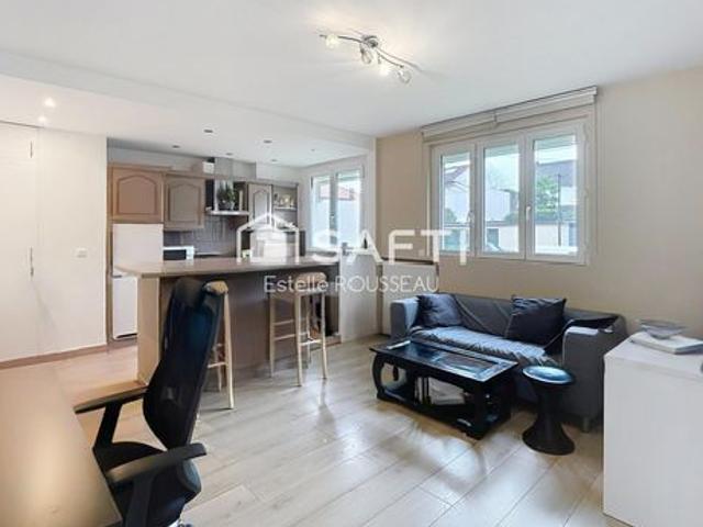 Appartement T2 en bon état à 9 mn à pied du RER
