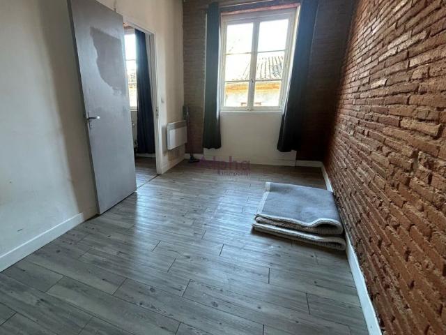 APPARTEMENT T2 EN CENTRE VILLE
