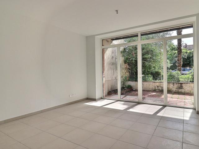 Appartement T2 en centre ville d'Albi Terrasse et parking