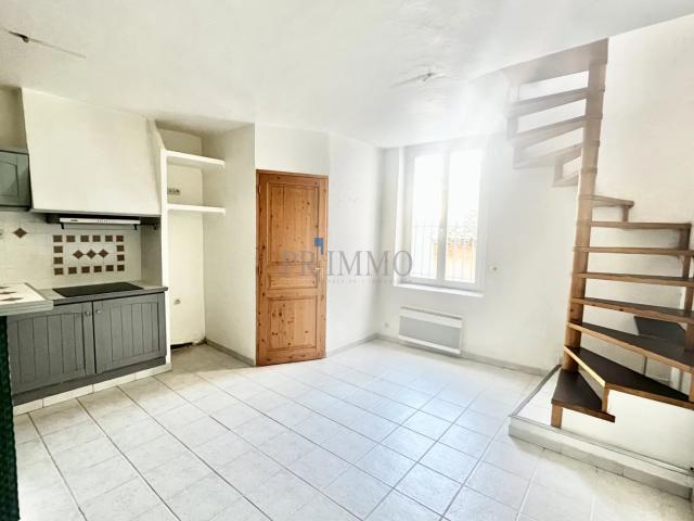 Appartement T2 en duplex à louer dans le Centre Historique d