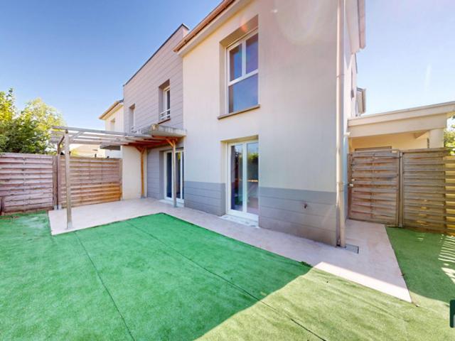 APPARTEMENT T2 EN DUPLEX AVEC PETIT JARDIN ET CAVE – CHARTRES