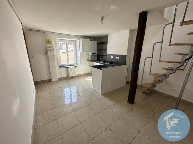 APPARTEMENT T2 EN DUPLEX DE 33.45M² CENTRE VILLE TARARE