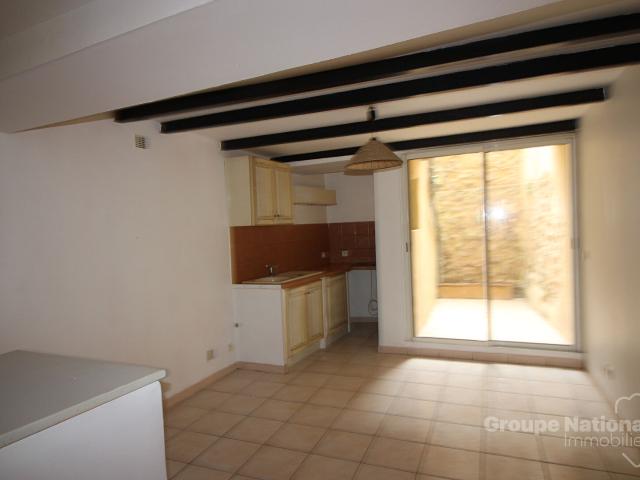 APPARTEMENT T2 EN RDC AVEC TERRASSE A RIANS