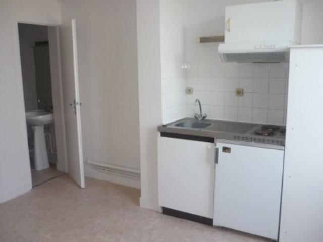 Appartement T2 en résidence sécurisée, face Hôtel de Ville, proche tous commerces et transport