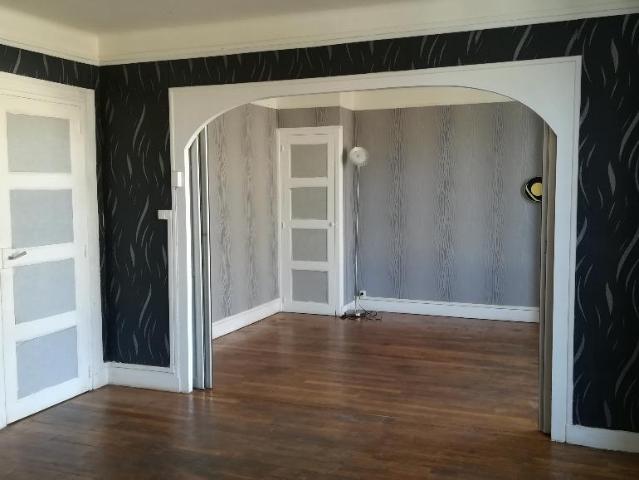 Appartement T2 en rez de chaussée avec jardin à COULANGES SUR YONNE
