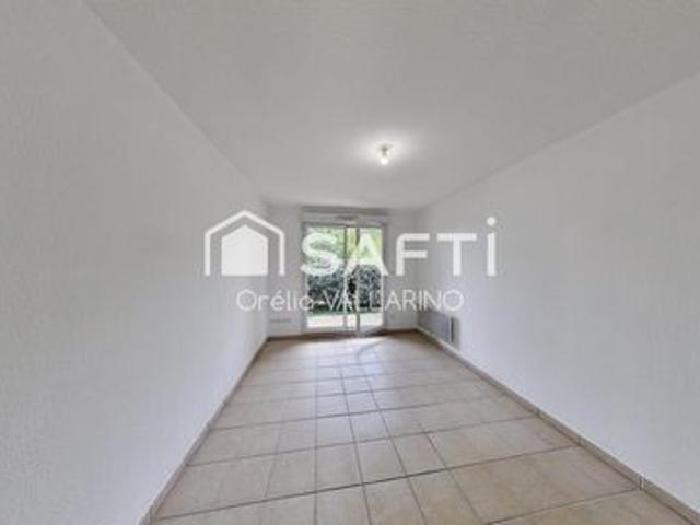 Appartement T2 en rez de chaussée avec piscine