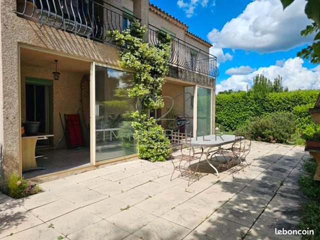 Appartement T2 en rez de jardin – Potentiel T3, 80 m² habitables, terrasse plein Sud, garage et stationnements