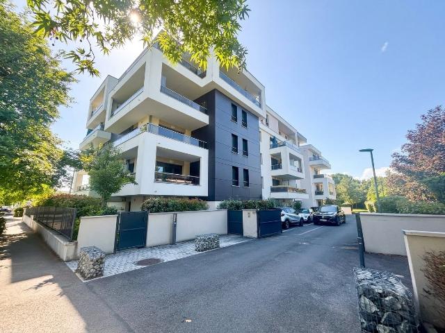 APPARTEMENT T2 EN REZ DE JARDIN