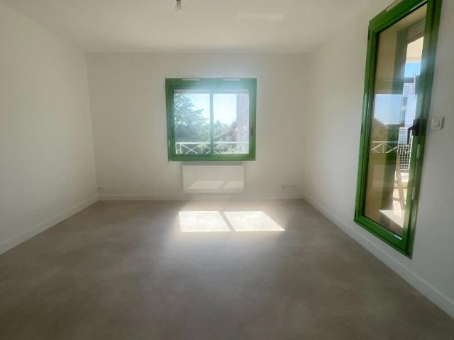APPARTEMENT T2 entre Centre Ville et Campus