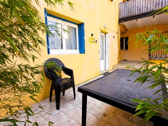 Appartement T2 et terrasse Bambou, parking dans résidence