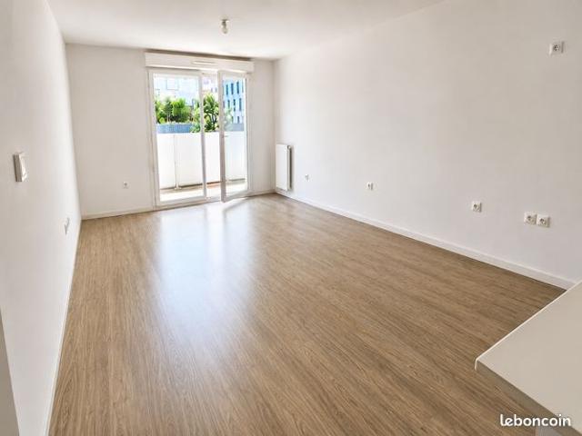Appartement T2 Evry Courcouronnes