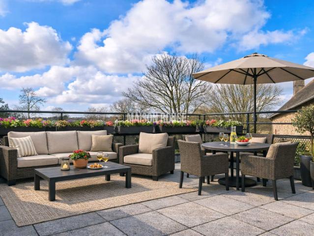 Appartement T2 hyper centre ville avec terrasse Dernier étage Très bon état