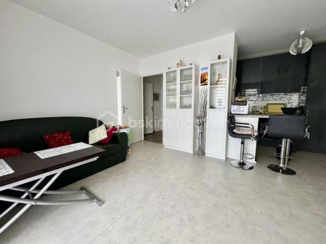 Appartement T2 lumineux avec balcon filant – 42m2 Clichy sous Bois