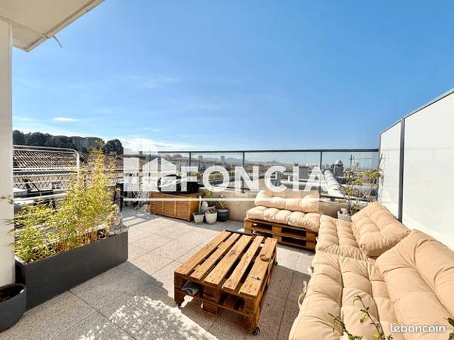 Appartement t2 lumineux rooftop box