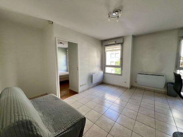 APPARTEMENT T2 MEUBLE 42.96m² RUE BURAIS VILLEURBANNE Villeurbanne 69100