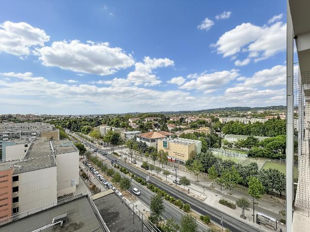 A LOUER AIX EN PROVENCE T2 MEUBLE AVEC BALCON