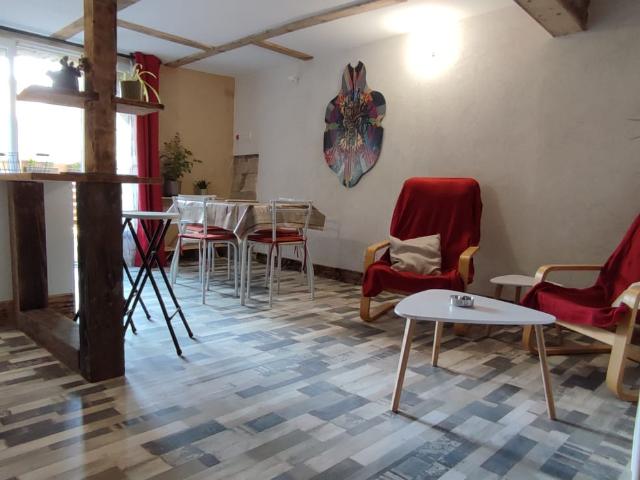 appartement t2 meuble a louer avec exterieur