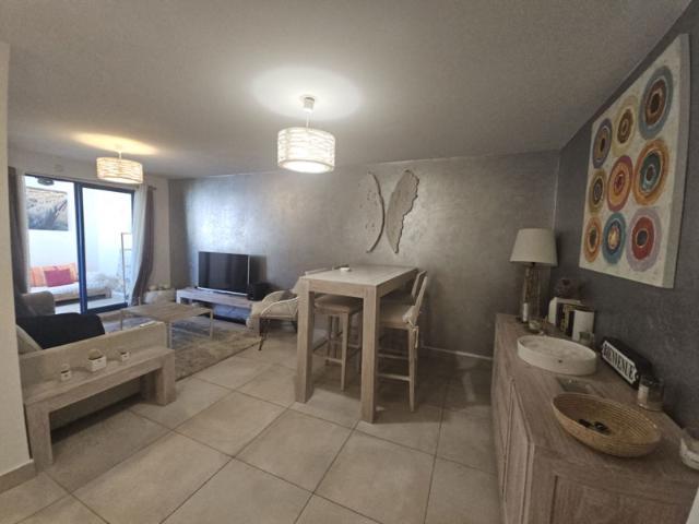 Appartement T2 meublé à Saint Denis secteurla Trinité