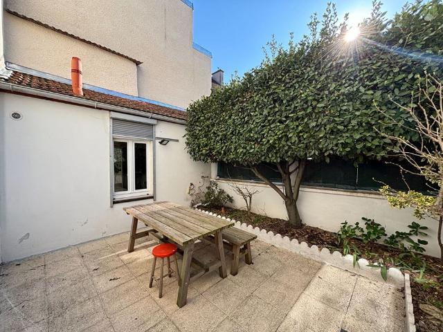 APPARTEMENT T2 MEUBLÉ AVEC COURS SECTEUR JEAN JAURES 60 m²
