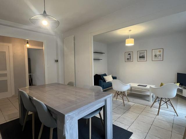 Appartement T2 meublé avec garage et balcon